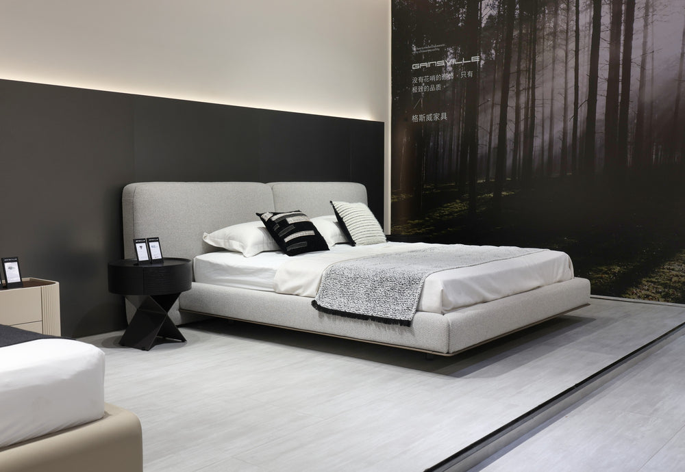 GC2519 Upholstered Bed