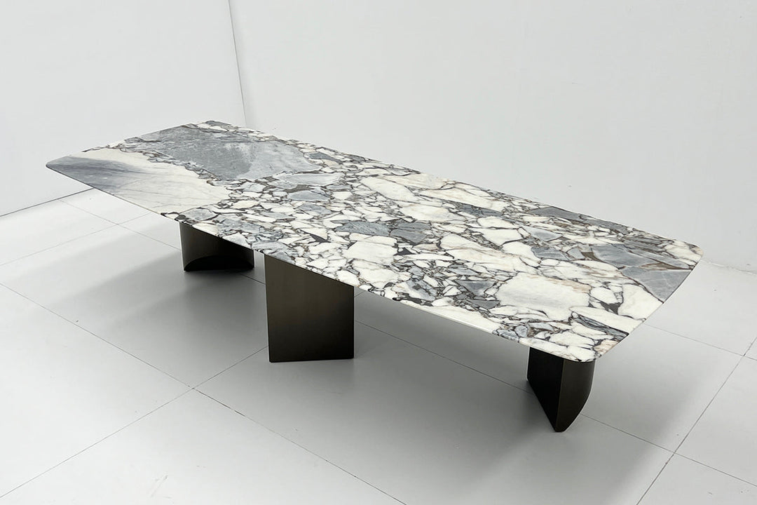 DT721 Dining Table