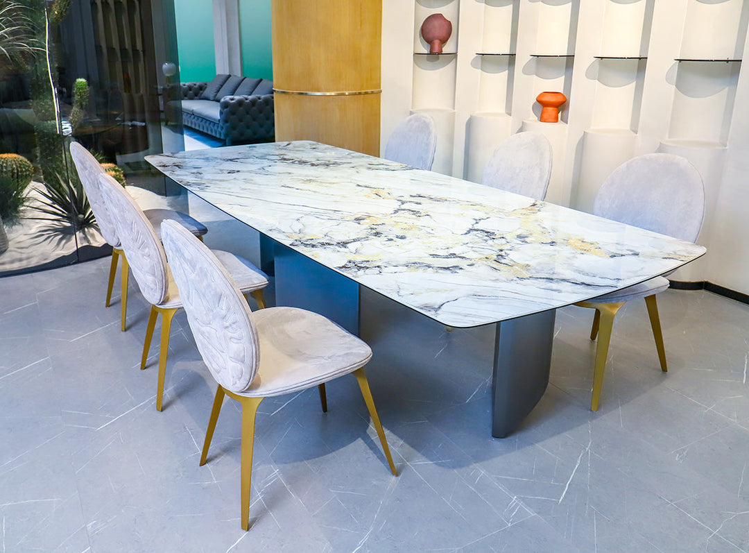 DT721 Dining Table