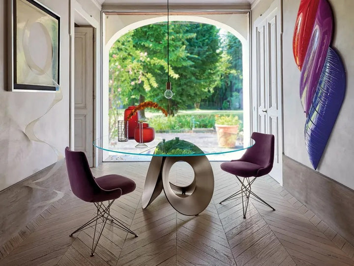 DT730 Dining Table gallery image 3