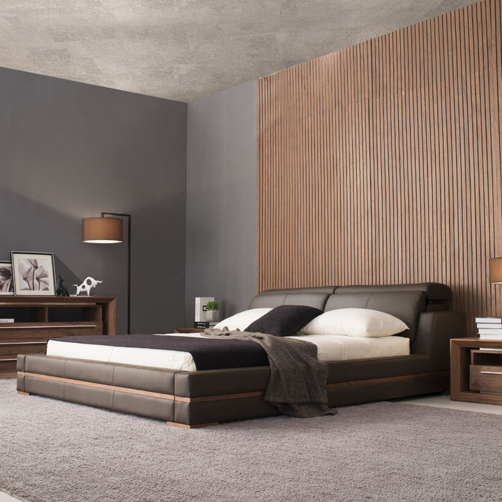 Dallas Bed with adjustable headrests and oversize railing in a modern bedroom