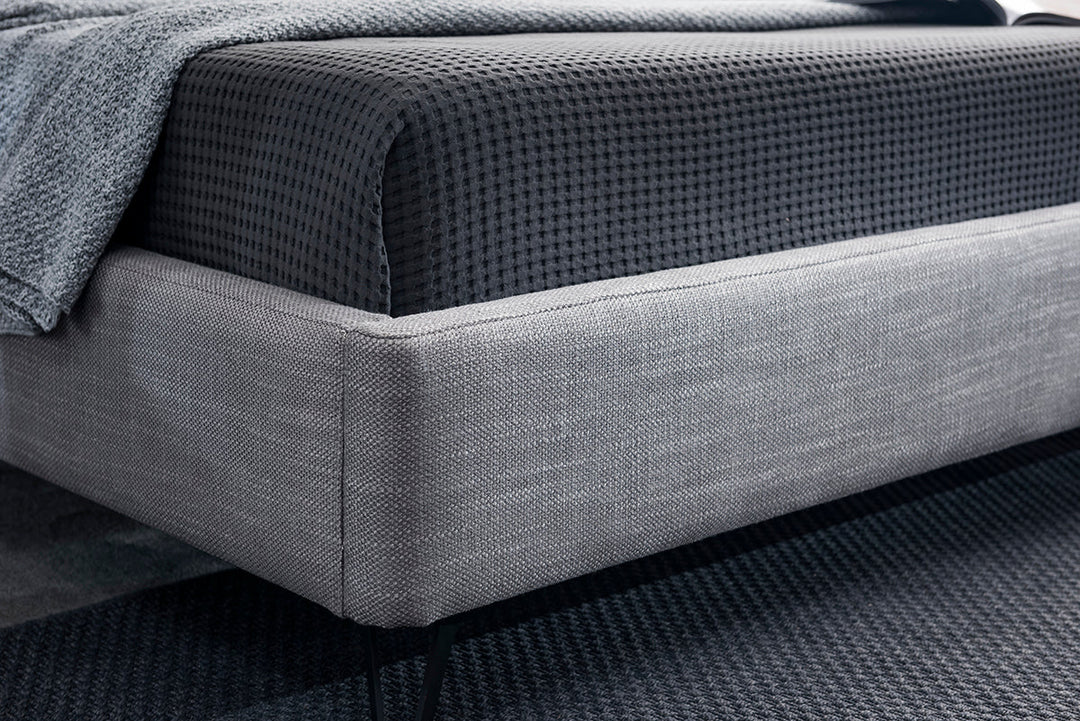 GC1725 Upholstered Bed