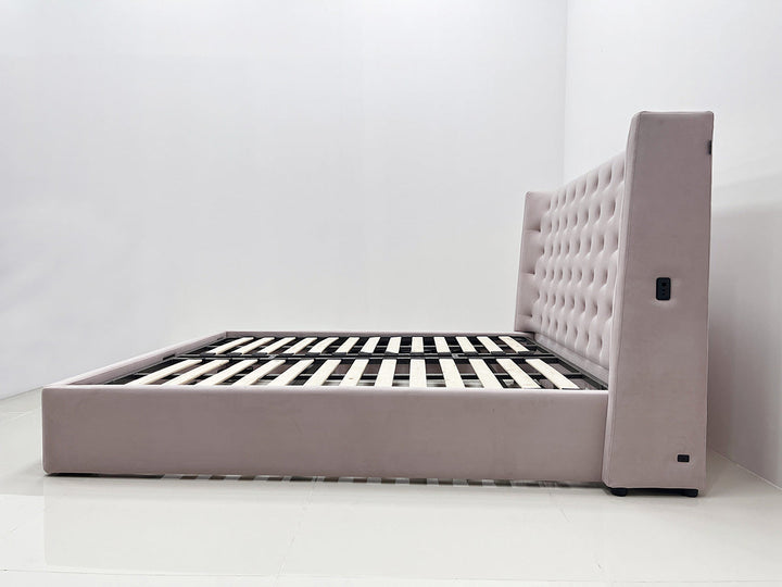 GC1726 Upholstered Bed