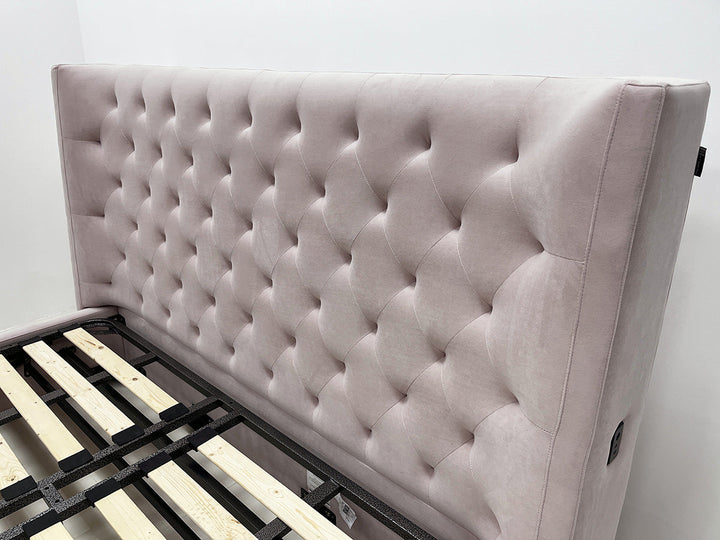 GC1726 Upholstered Bed
