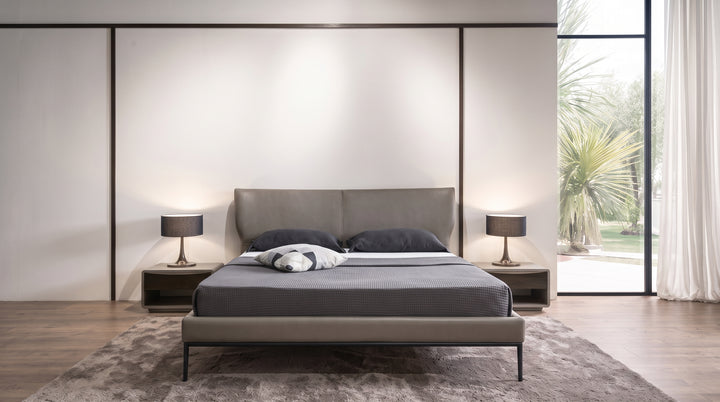 GC1729 Upholstered Bed