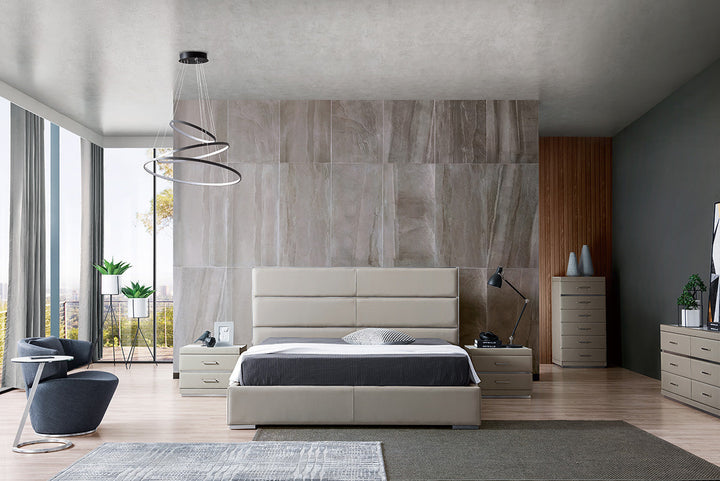 GC1731 Upholstered Bed