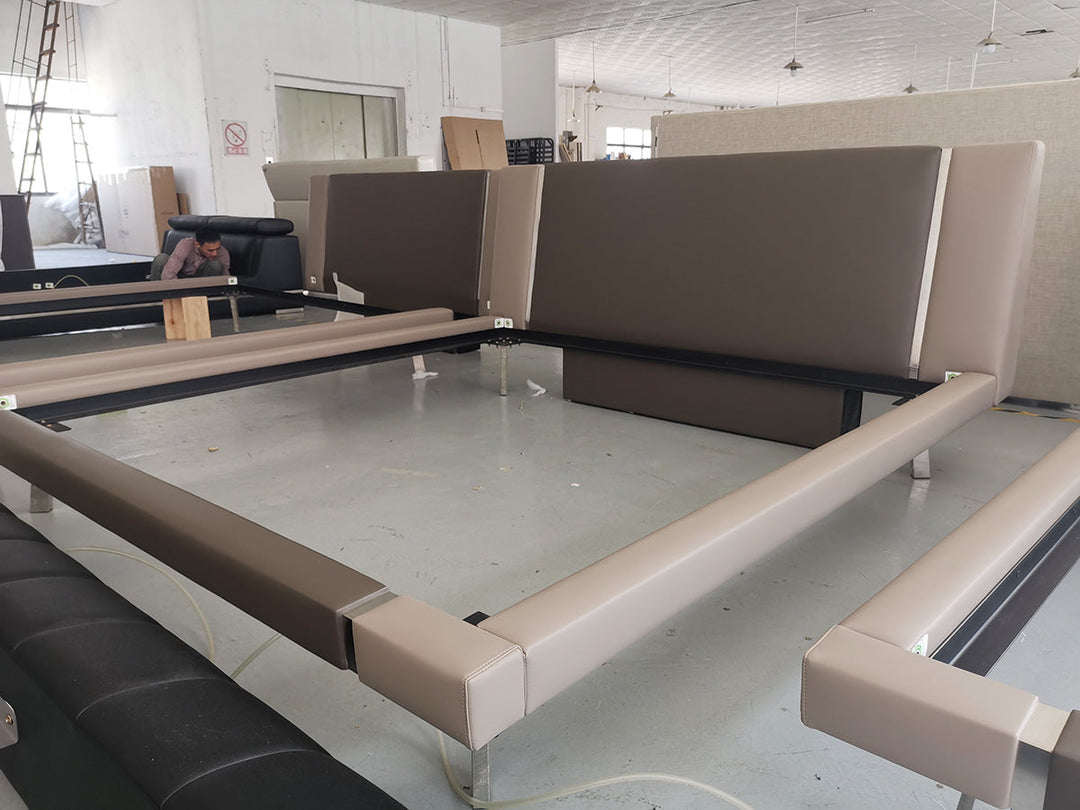 GC1805 Upholstered Bed