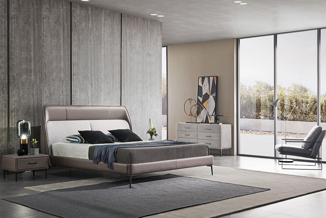 GC1833 Upholstered Bed