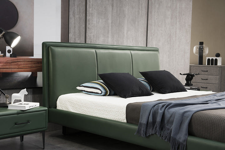GC2005 Upholstered Bed