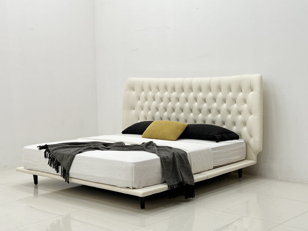 GC2012 Upholstered Bed