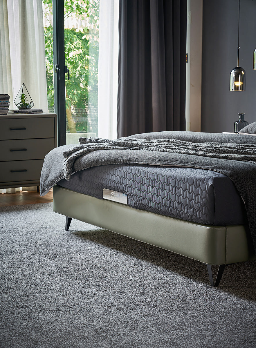 GC2117 Upholstered Bed