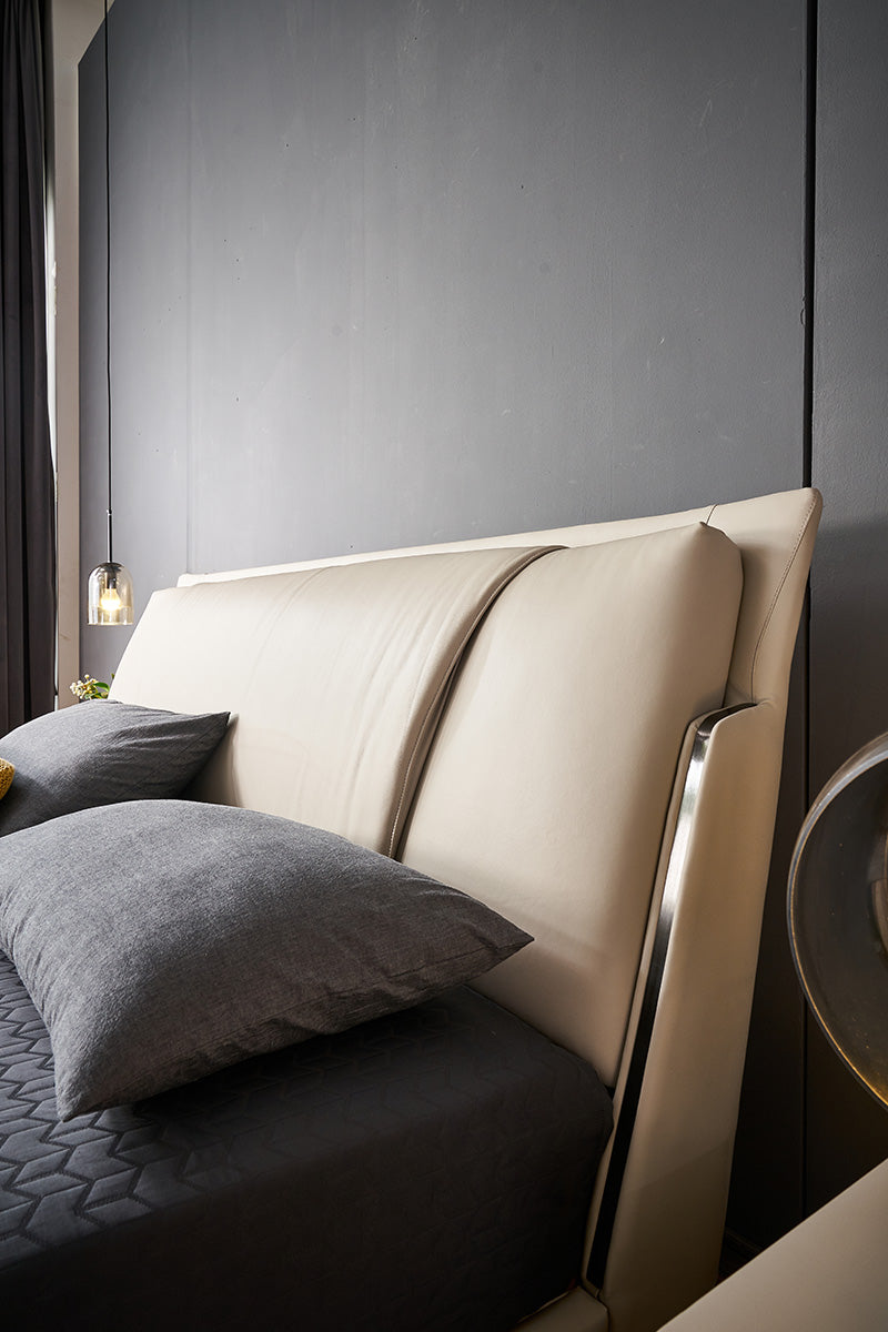 GC2119 Upholstered Bed