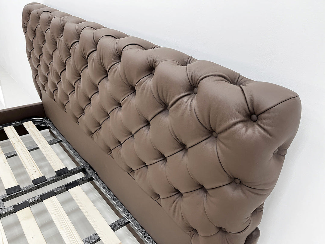 GC2127 Upholstered Bed
