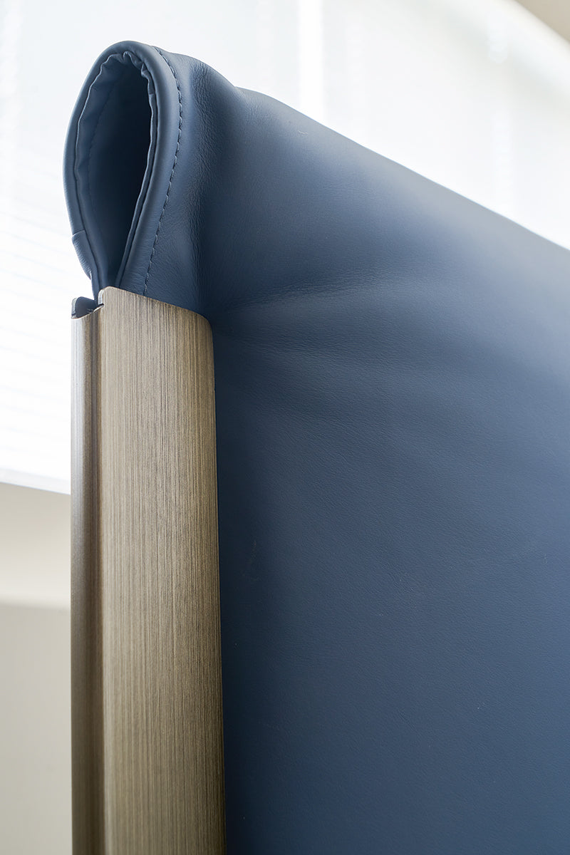 GC2201 Upholstered Bed