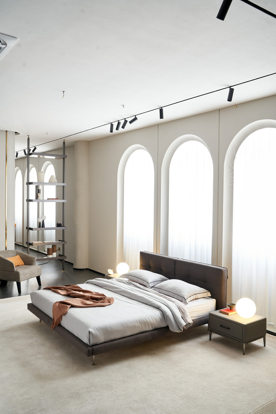GC2215 Upholstered Bed gallery image 4