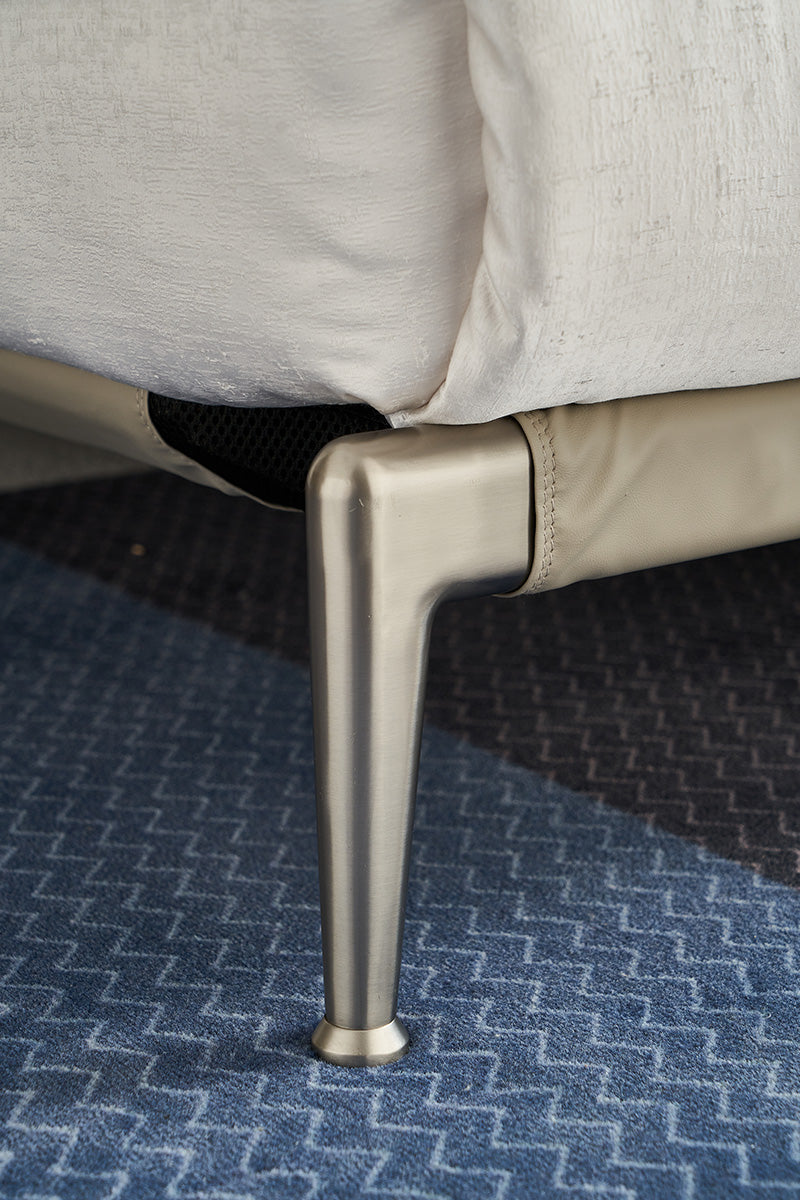 GC2222 Upholstered Bed