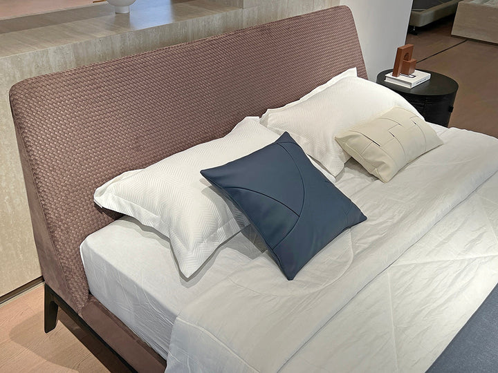 GC2223 Upholstered Bed