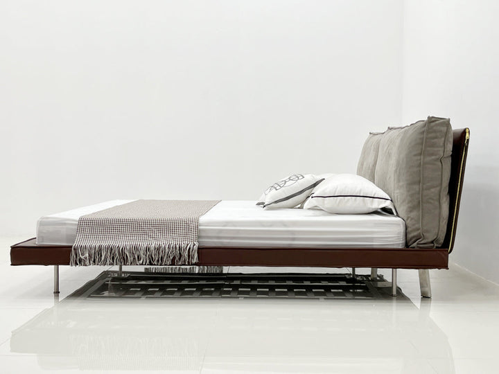 GC2225 Upholstered Bed