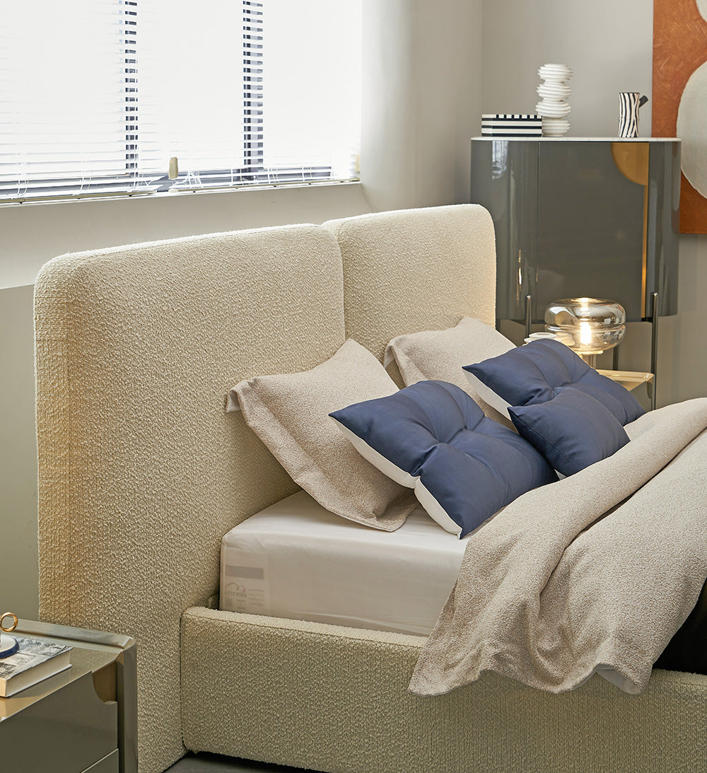 GC2237 Upholstered Bed