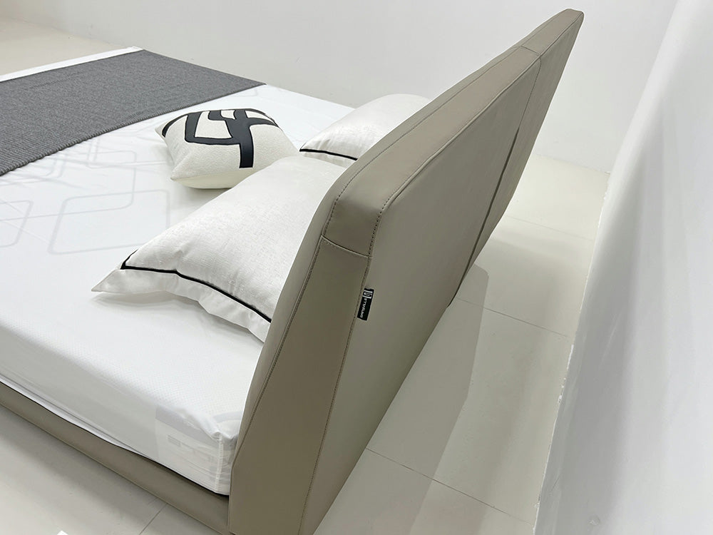 GC2240 Upholstered Bed