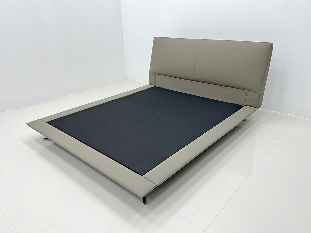 GC2240 Upholstered Bed