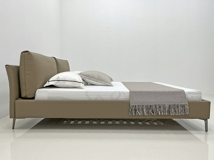 GC2241 Upholstered Bed