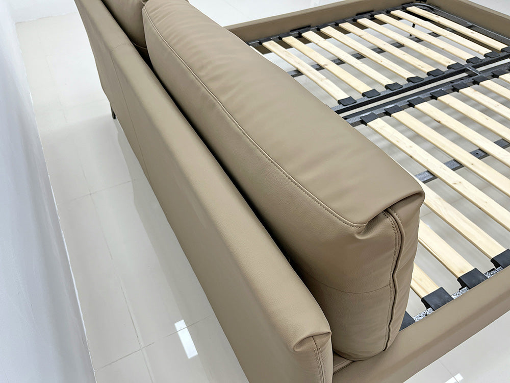 GC2241 Upholstered Bed