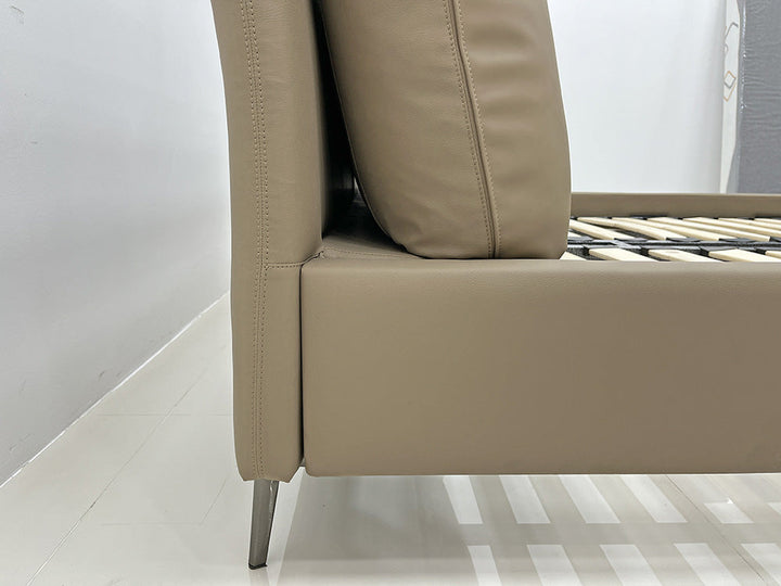GC2241 Upholstered Bed