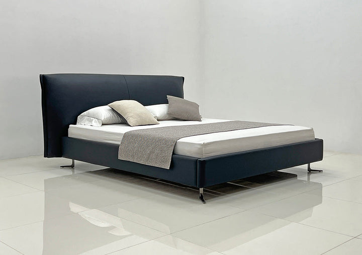 GC2245 Upholstered Bed