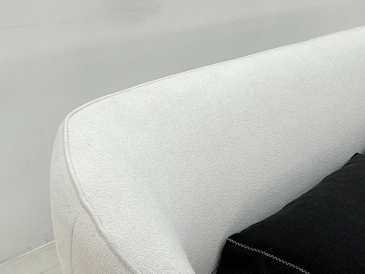 GC2251 Upholstered Bed