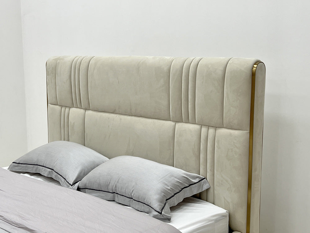 GC2255 Upholstered Bed