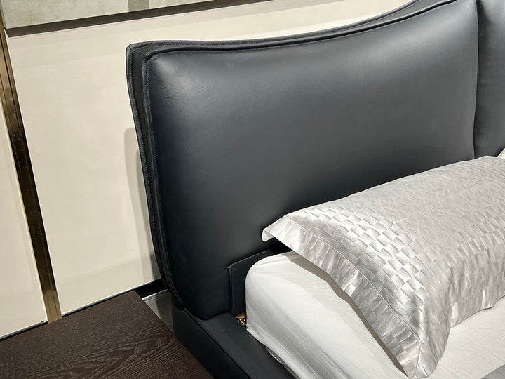 GC2257 Upholstered Bed