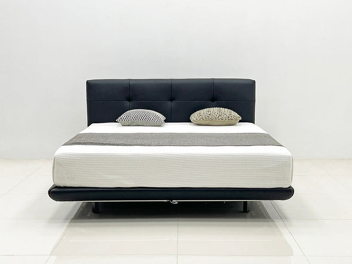 GC2301 Upholstered Bed