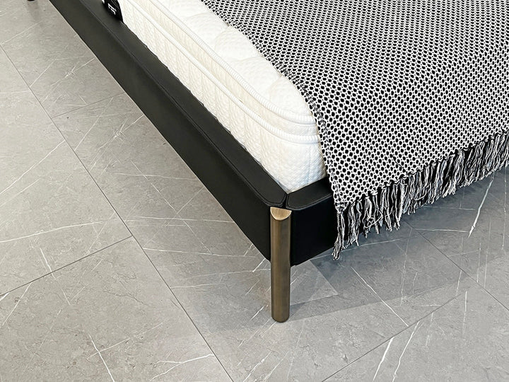 GC2302 Upholstered Bed