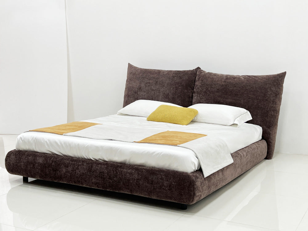 GC2306 Upholstered Bed