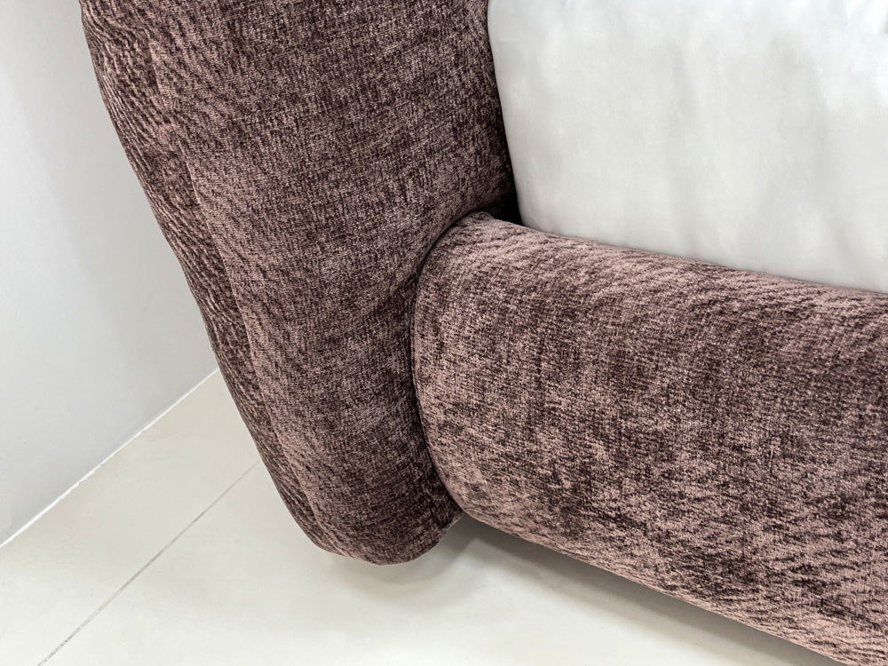GC2306 Upholstered Bed
