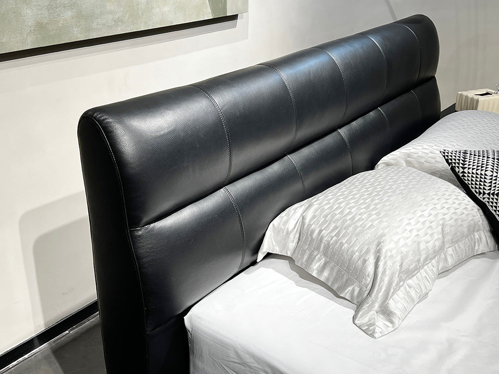 GC2318 Upholstered Bed