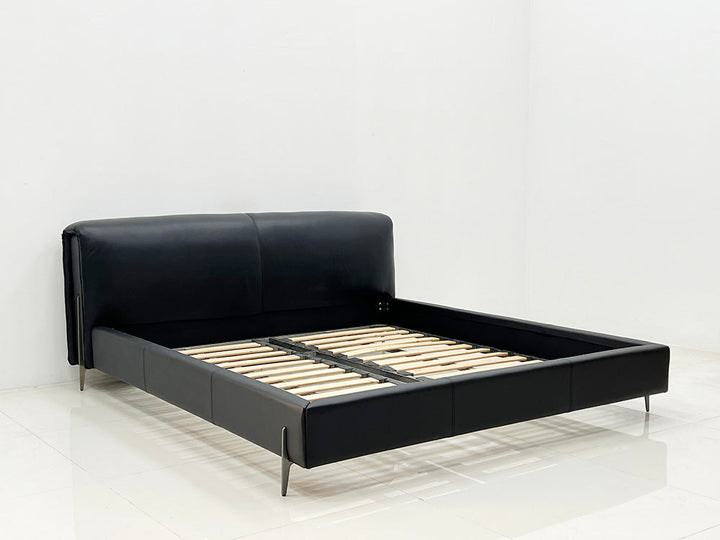 GC2320 Upholstered Bed