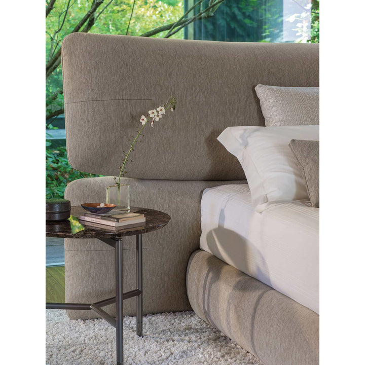 GC2615 Upholstered Bed