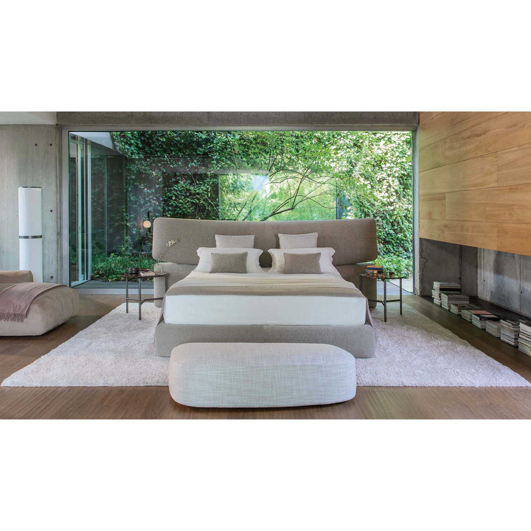 GC2615 Upholstered Bed
