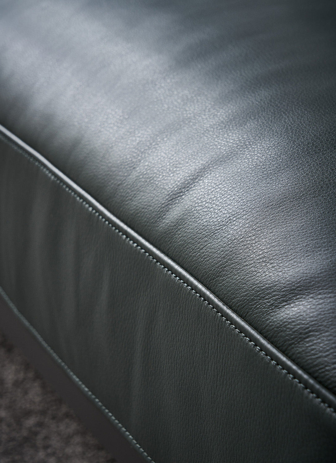 GS9051 American Leather 3 Seater Sofa