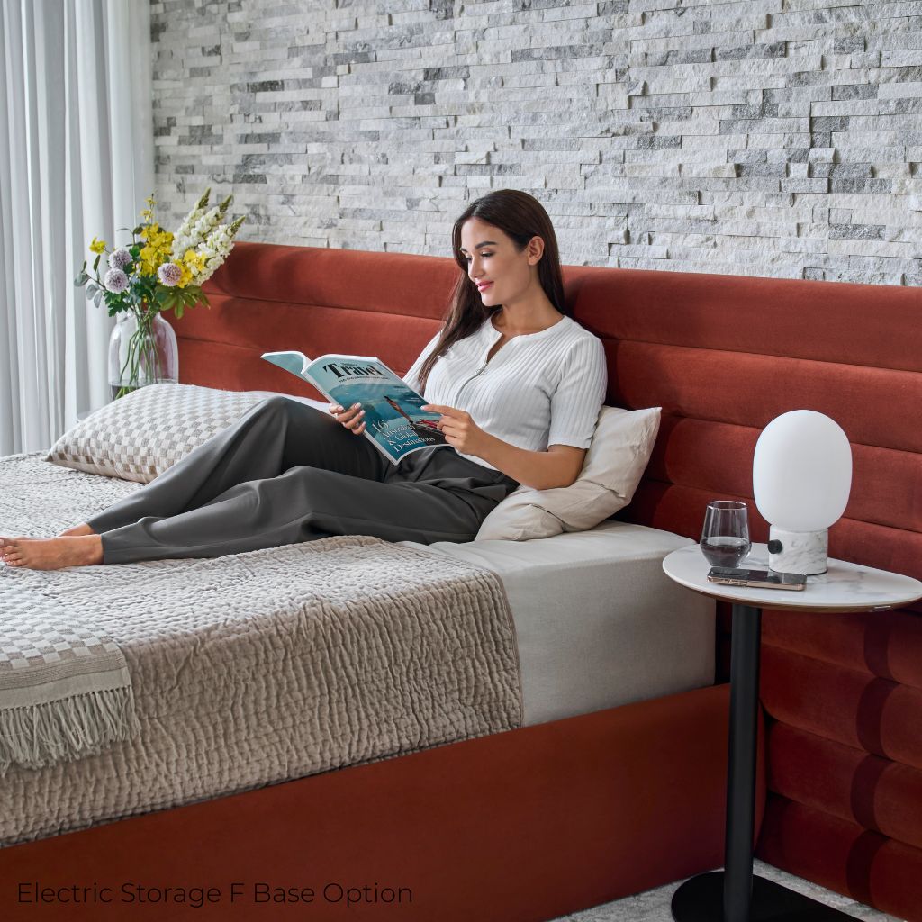 GC2509 Upholstered Bed