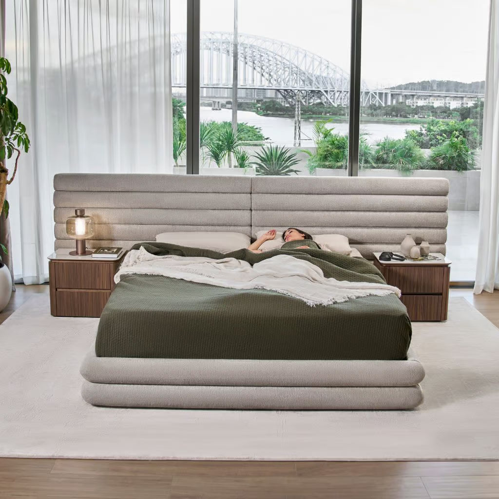 GC2509 Upholstered Bed