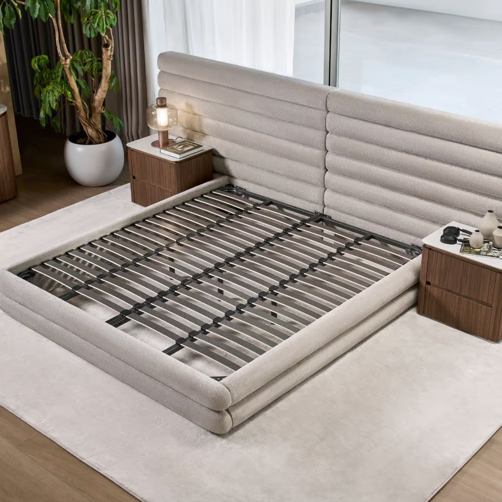 GC2509 Upholstered Bed